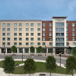 Courtyard By Marriott Muncie At Horizon Convention Center